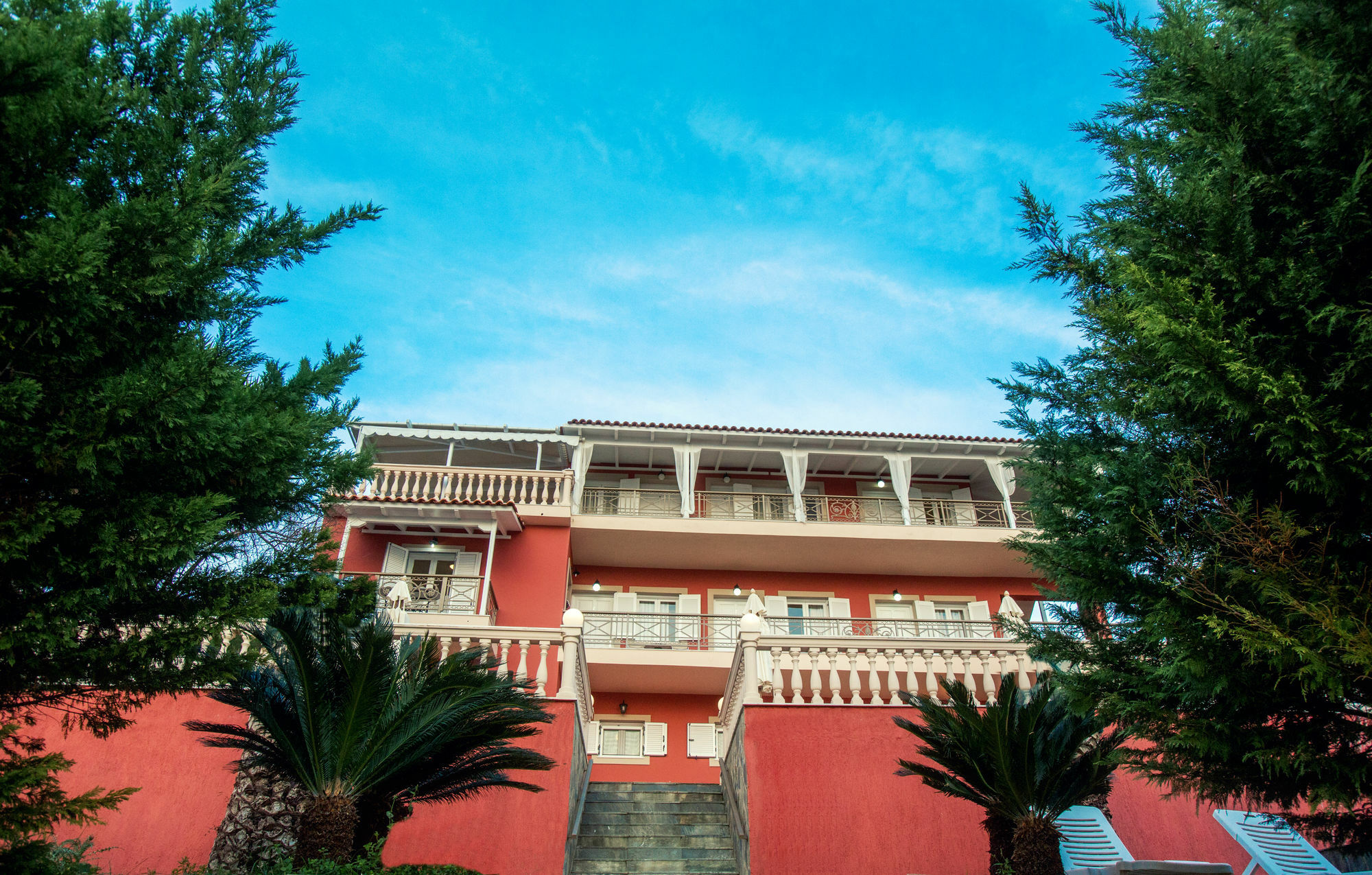 Sunshine Resort ลาสซี ภายนอก รูปภาพ